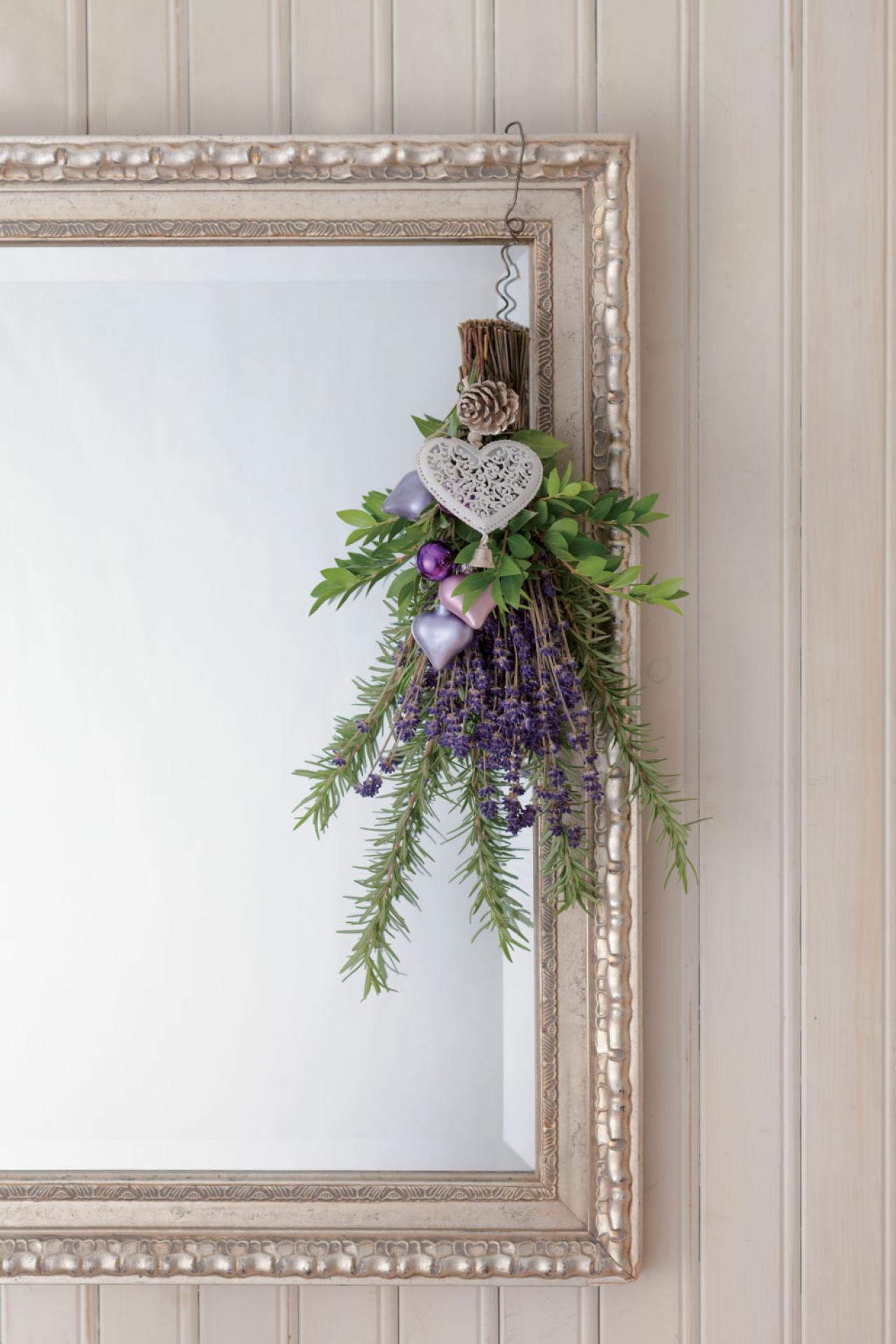 簡単、おしゃれな【クリスマスの壁飾り】ローズマリーやラヴェンダーの香りで幸せな気分に（画像3）