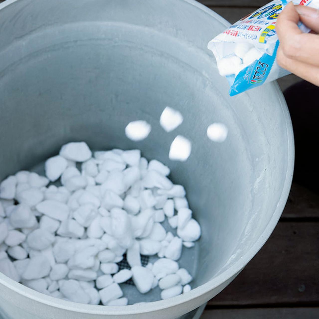 【ガーデニング】大型観葉植物の植えかえ方。フィカスを8号鉢から10号鉢へ植えかえる（画像9）