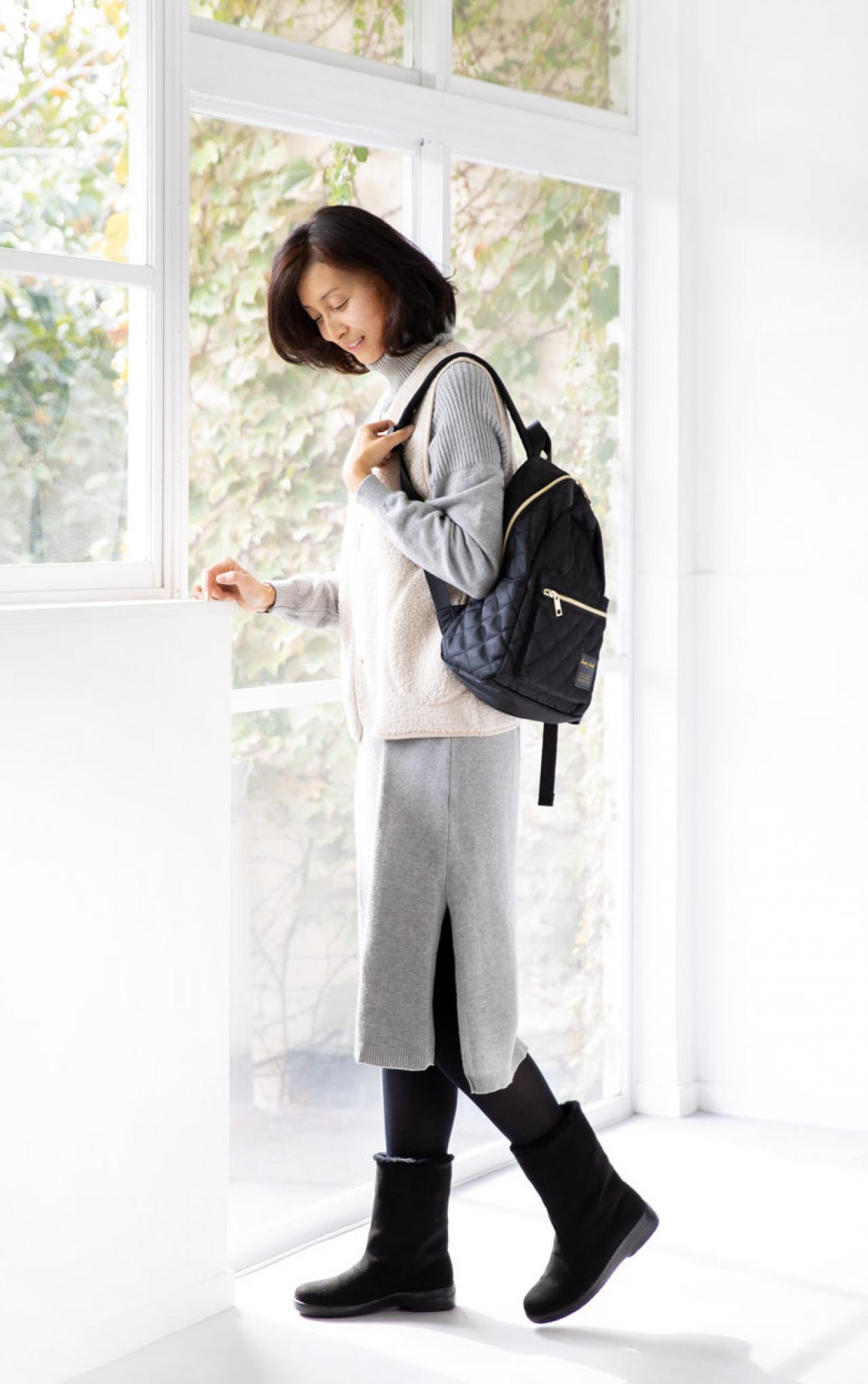 【50代の冬のお出かけスタイル】断捨離でおしゃれもリセット。残したのは着心地のいい服のみ｜能村貴子さん・53歳（画像2）