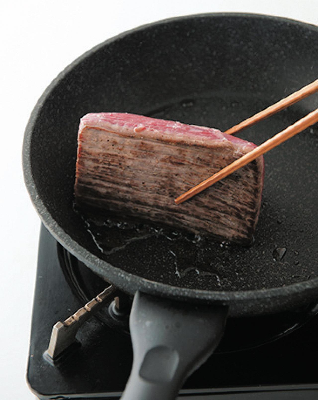 【年末年始の簡単ごちそうレシピ】作りおきしてアレンジもできる「和風ローストビーフ」（画像3）