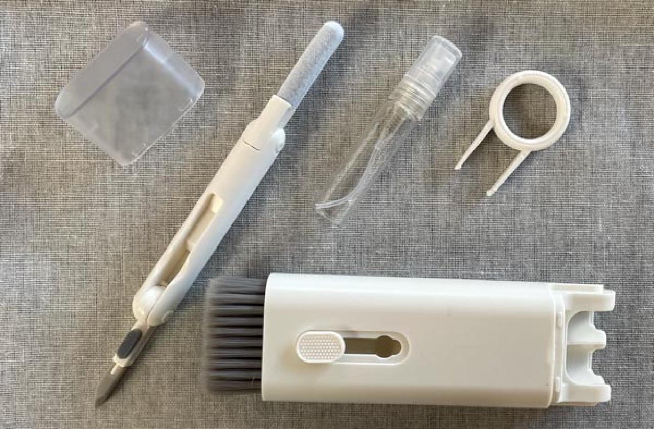 【スリコ】のPCクリーニングツールセットで、キーボードの埃もスマホのすみっこもスッキリ！（画像3）