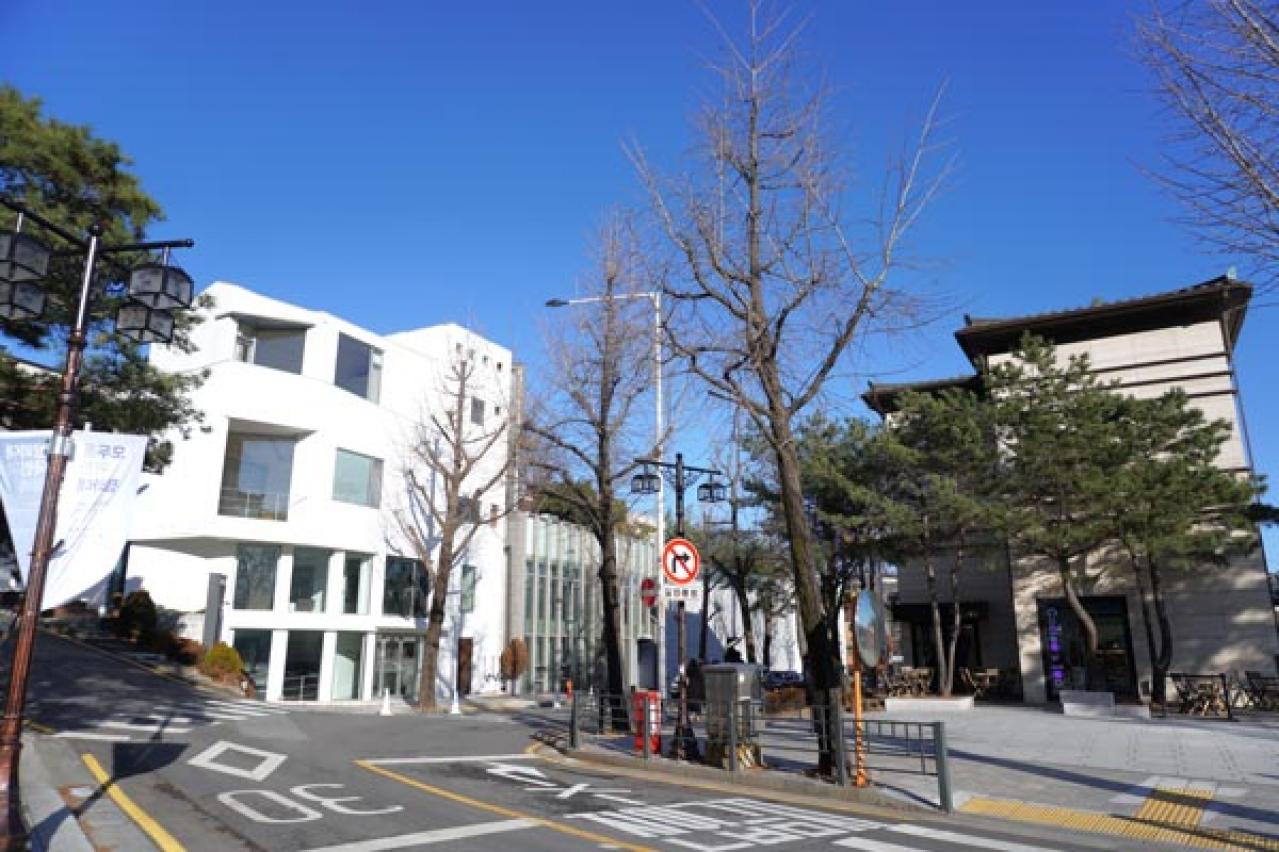 韓国リメイク版「愛していると言ってくれ」のロケ地へGO！ジヌ（チョン・ウソン）の家が！ モウン（シン・ヒョンビン）のカフェが！【韓国ドラマ】（画像7）