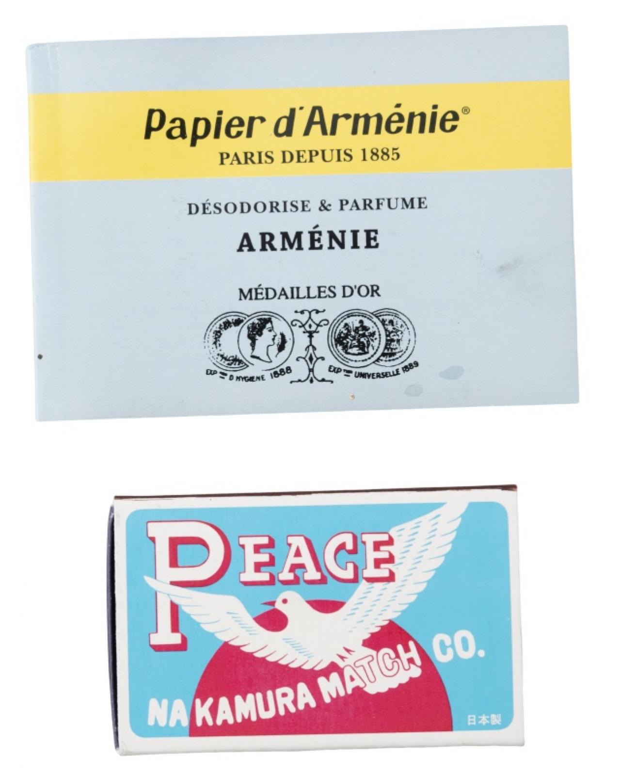 【大人ひとり旅】文筆家・甲斐みのりさんの「京都で甘いものと建築を楽しむ旅」のファッションと持ち物を拝見！（画像7）