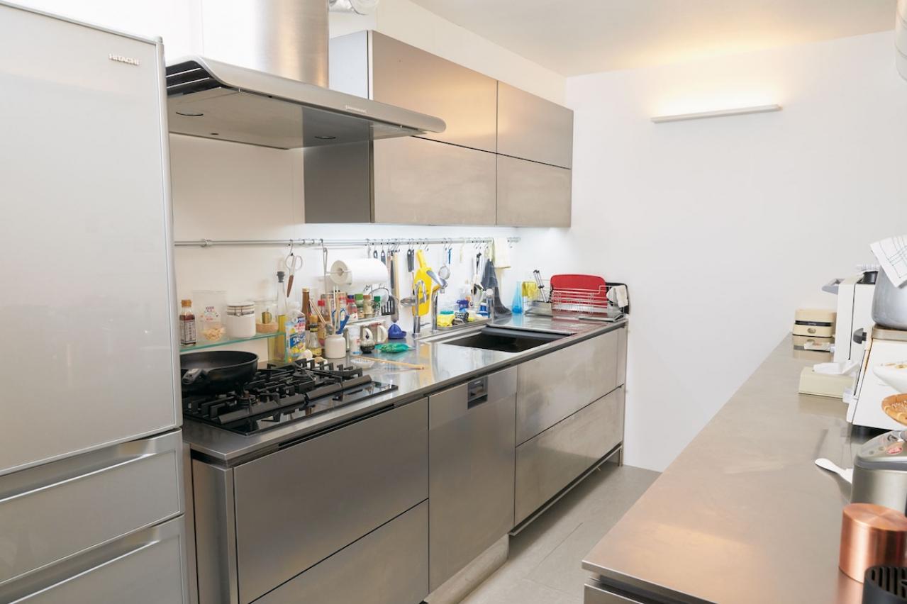 【マンションリフォーム】収納たっぷり、掃除しやすい快適なキッチンに！ 70代・加藤タキさんの実例［後編］