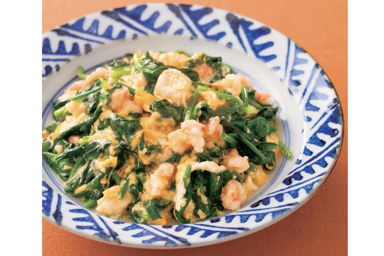 冬に食べたい【青菜レシピ】栄養たっぷりの簡単おかず2選「水菜とさつまいものレンジ蒸し」「ほうれん草とえびの卵とじあんかけ」