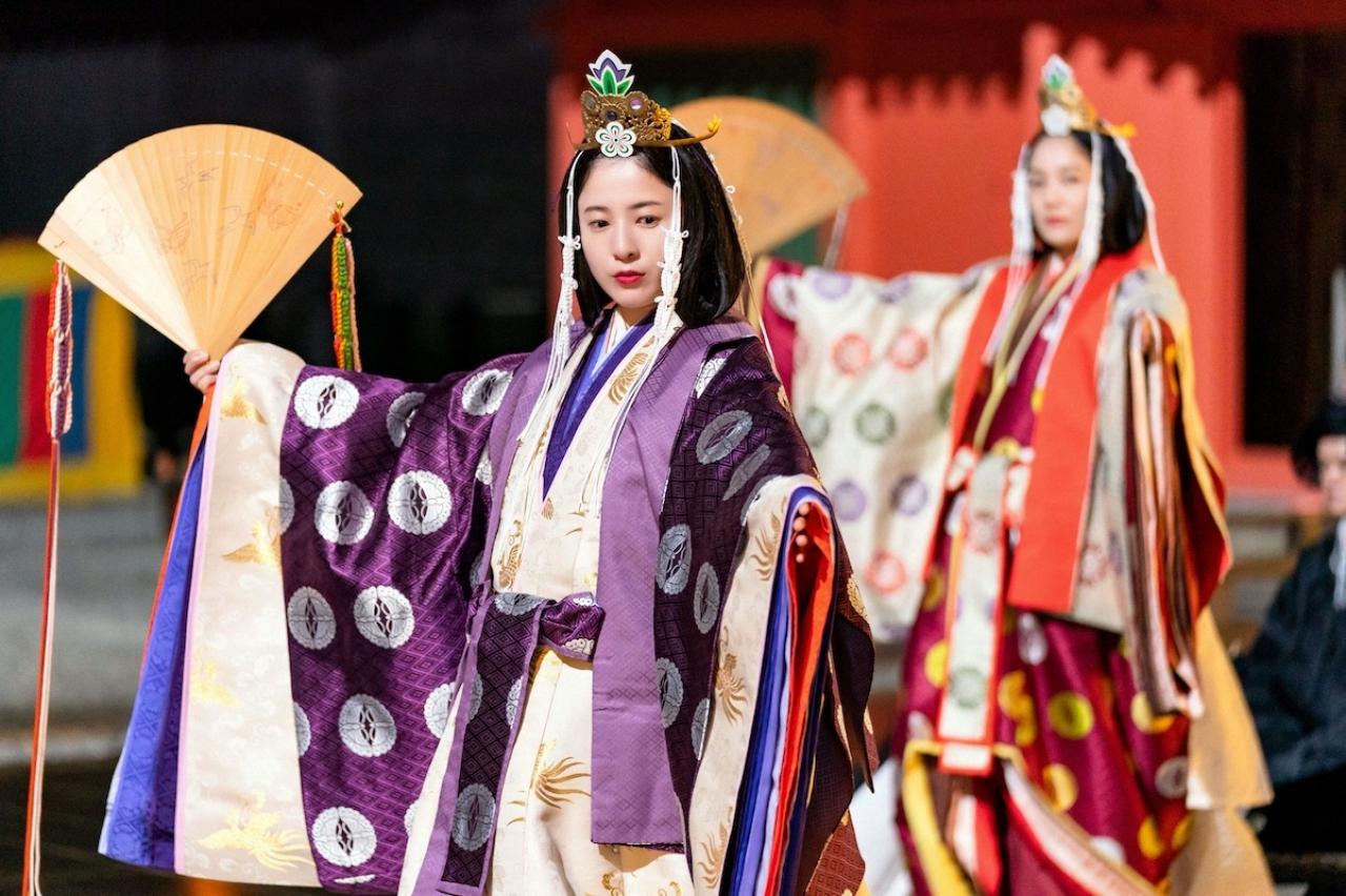 【光る君へ】惹かれ合う紫式部（吉高由里子）と藤原道長（柄本佑）。身分の差、母の死をめぐる因縁とどう向き合っていくのか？（画像3）