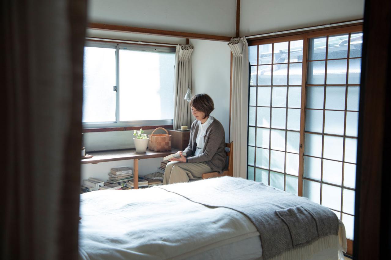 【ひとり暮らしのお宅拝見】小さな生活道具店ecru店主・桐野恵美さん。心地よく暮らすためのアイデアとは？（画像6）