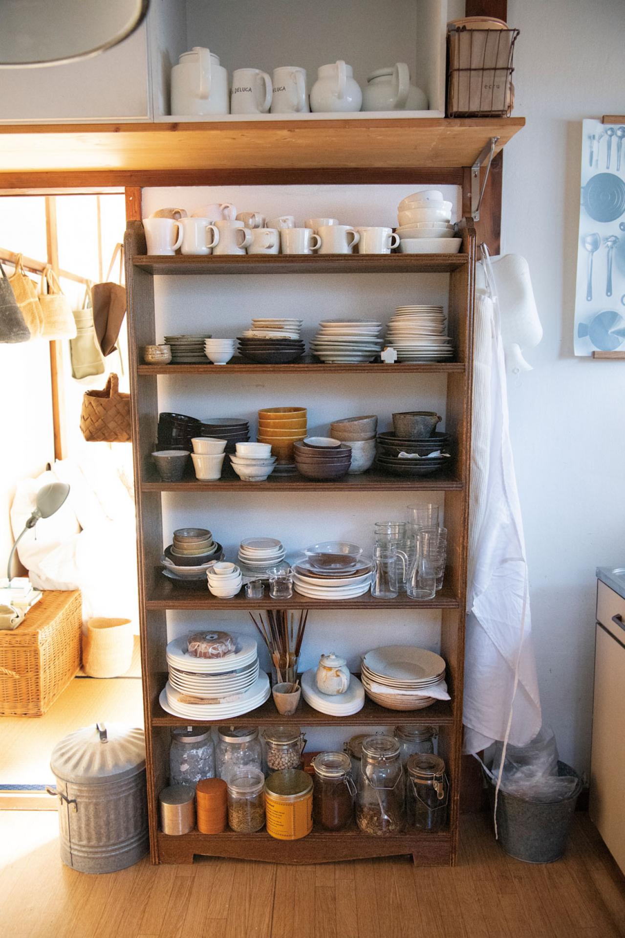 【ひとり暮らしのお宅拝見】小さな生活道具店ecru店主・桐野恵美さん。心地よく暮らすためのアイデアとは？（画像10）