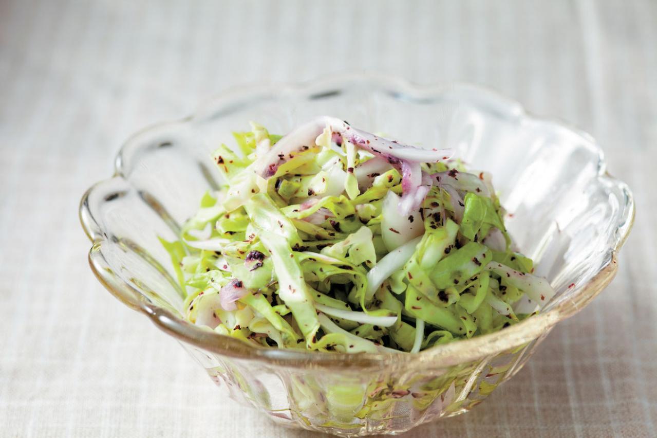 【春キャベツの作りおきおかず】簡単、即デキの副菜2選「サブジ風」「ゆかり和え」