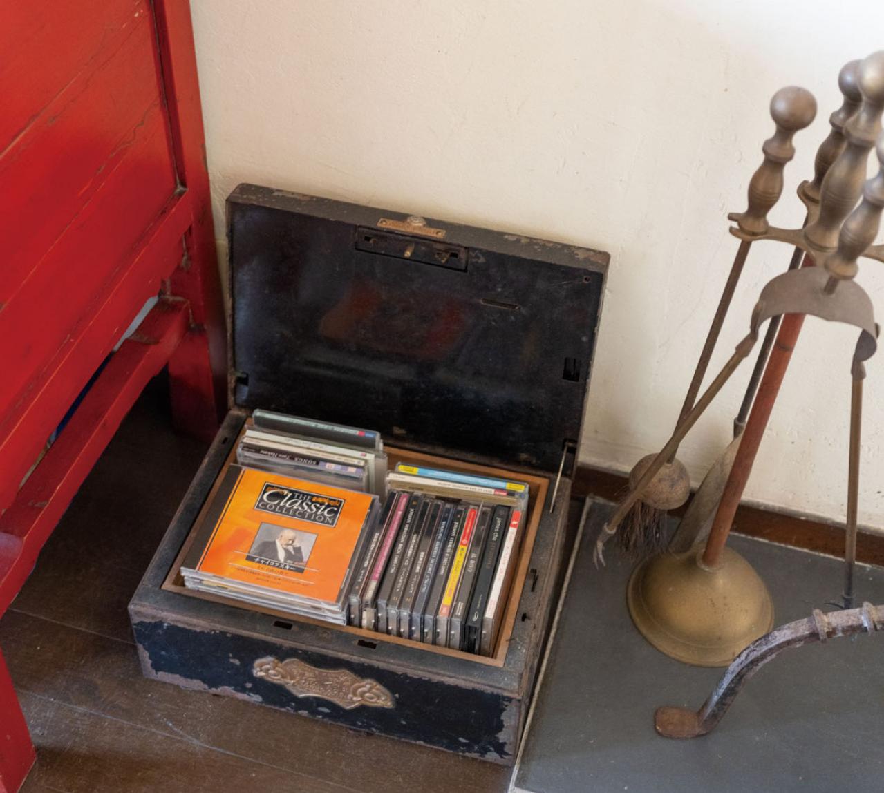 「物が多くても、心地いい」元ミス日本・伊藤千桃さんの“骨董×収納”の工夫【後編】（画像8）