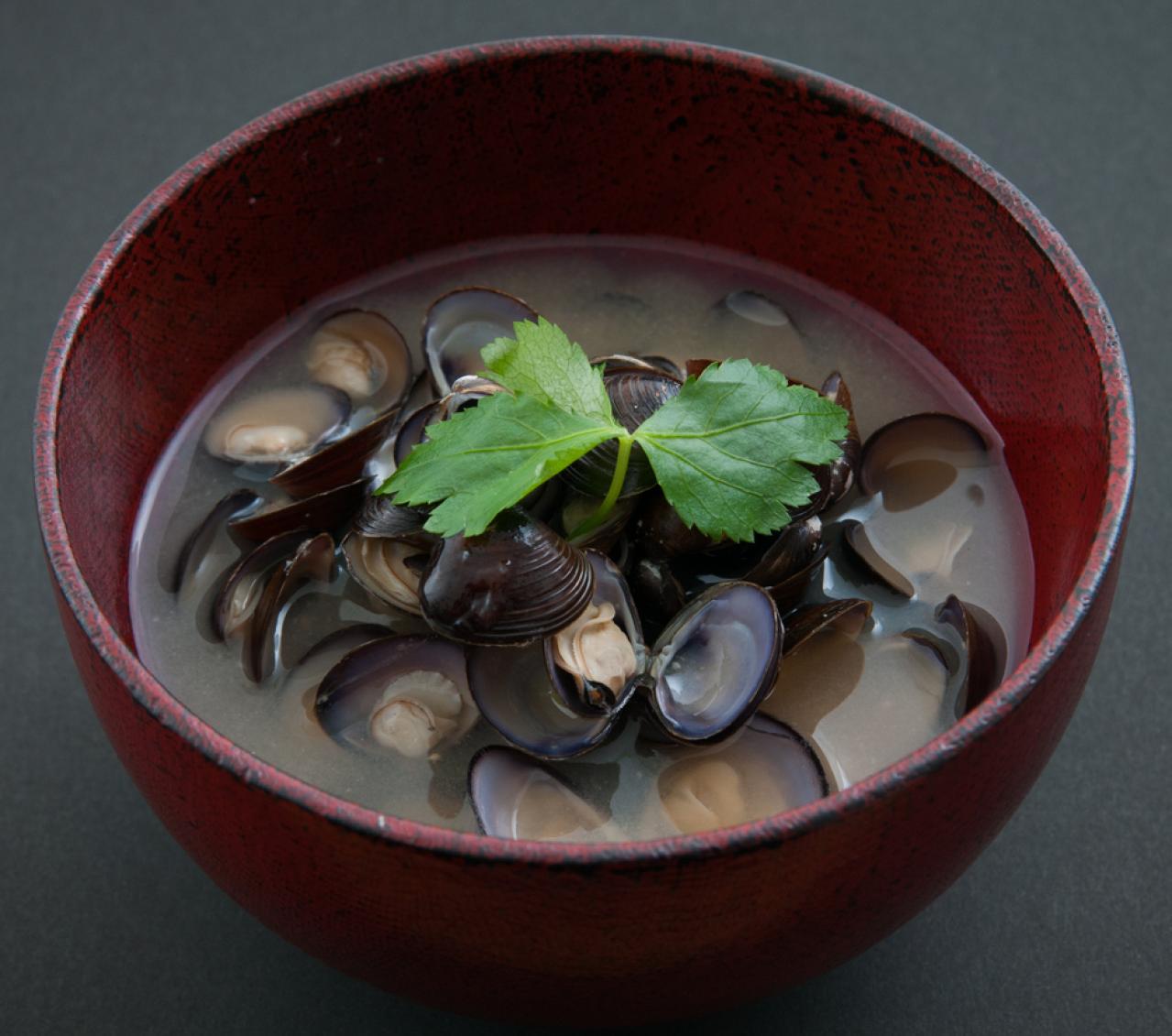 【クイズ】疲労回復に最強のみそ汁は「あさり or しじみ」？ 内科医・工藤孝文さん監修【疲れにくい体を作る食事術】（画像3）