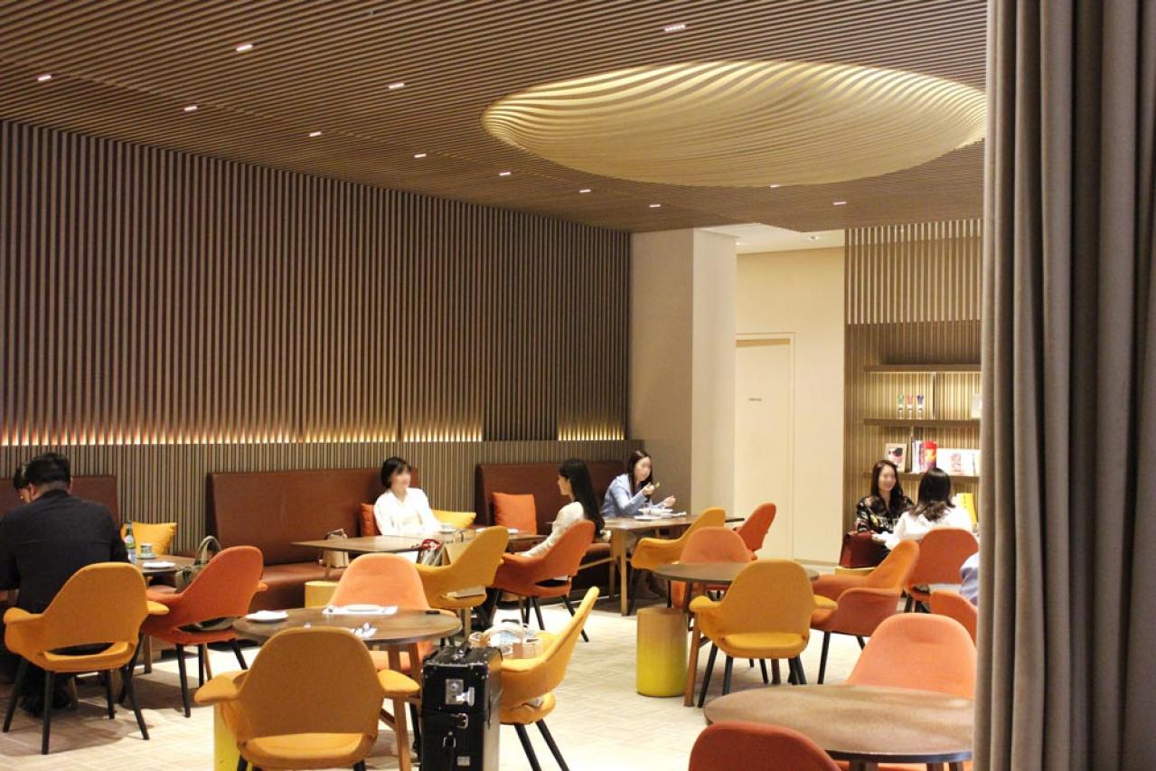 初夏の清潭洞。エルメスカフェのアフタヌーンティと、ジェントルモンスターのイベントを満喫【ソウル最新情報】（画像8）