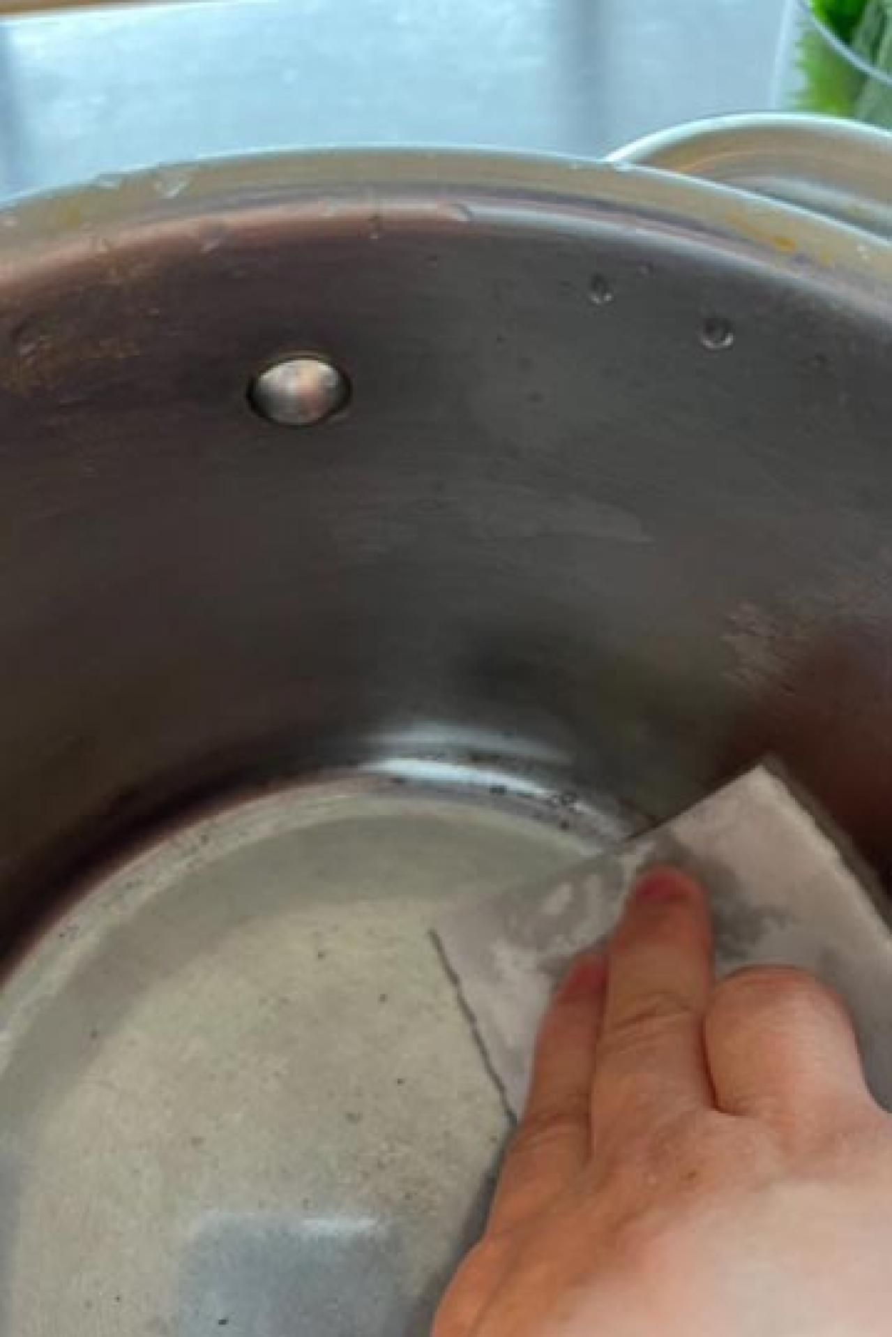 【スリコ】シートタイプのメラミンスポンジで水回りがピカピカに！（画像5）