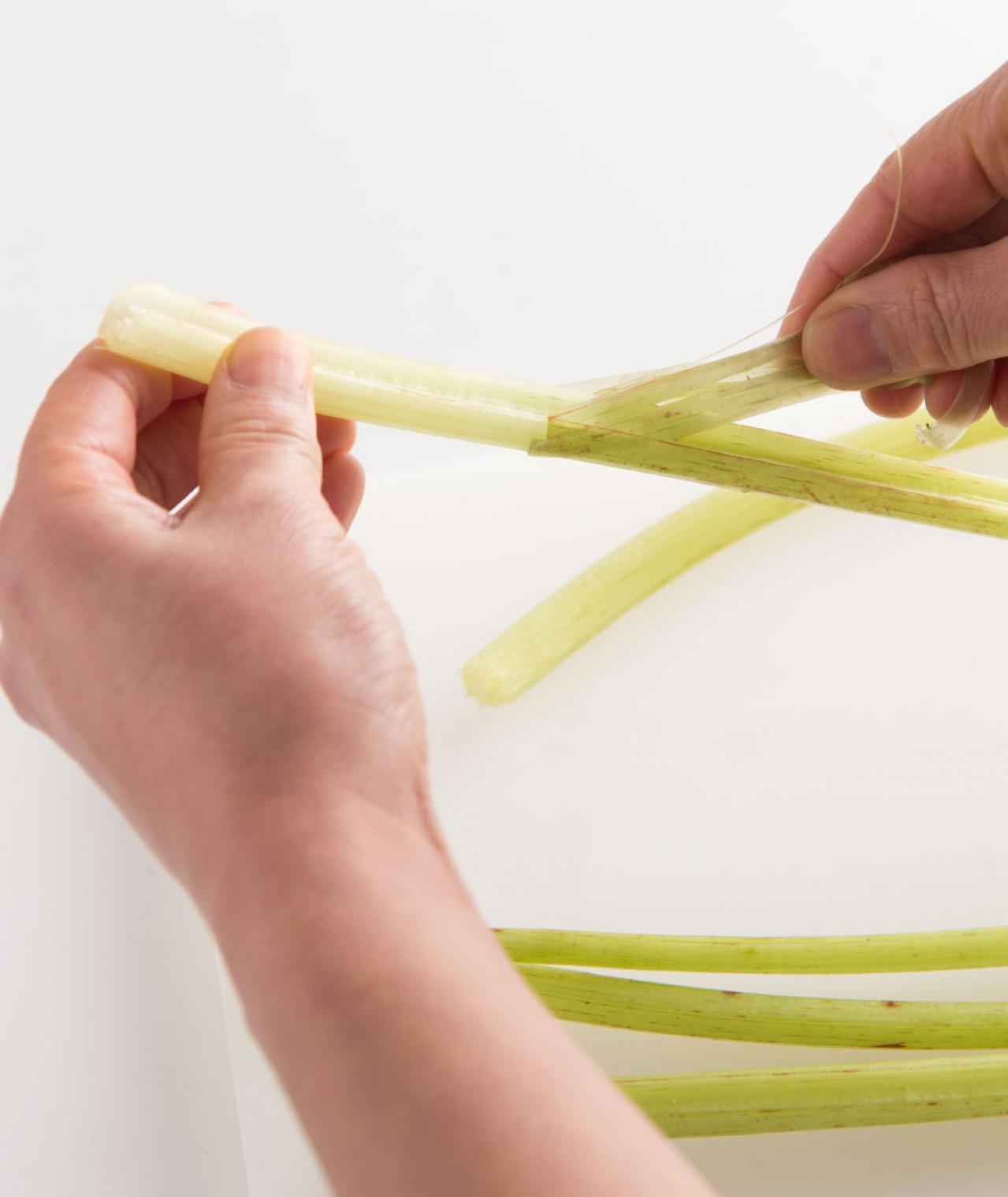 春の山菜【ふきレシピ】香りと苦味がクセになる小鉢2選「油揚げの卵とじ」「炒めナムル」（画像3）