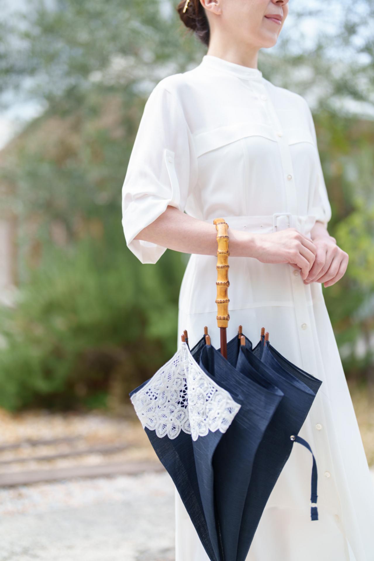 【50代からの夏小物】目立ちすぎず、さりげなくセンスが光る「選びのポイント」とは？（画像3）