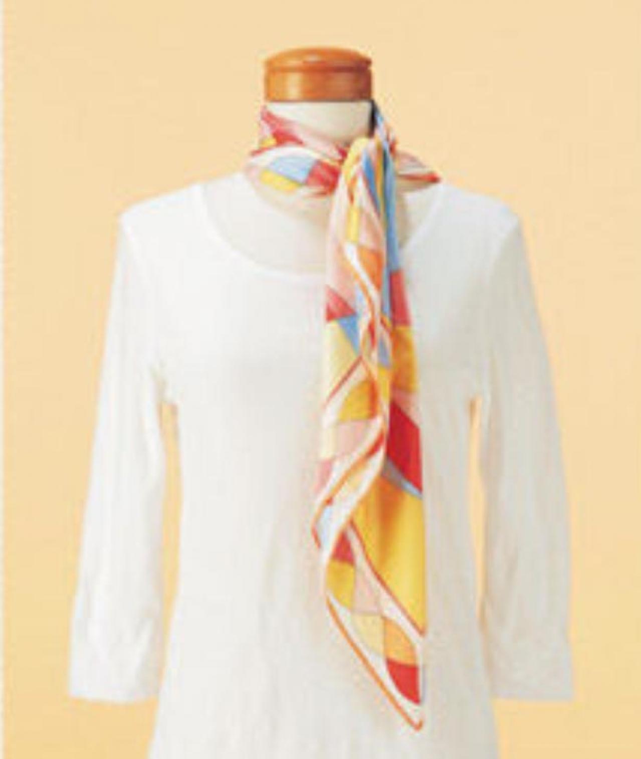 冷房対策にも！エレガントなスカーフの巻き方2選「ラッフル結び」と「固結び」（画像7）