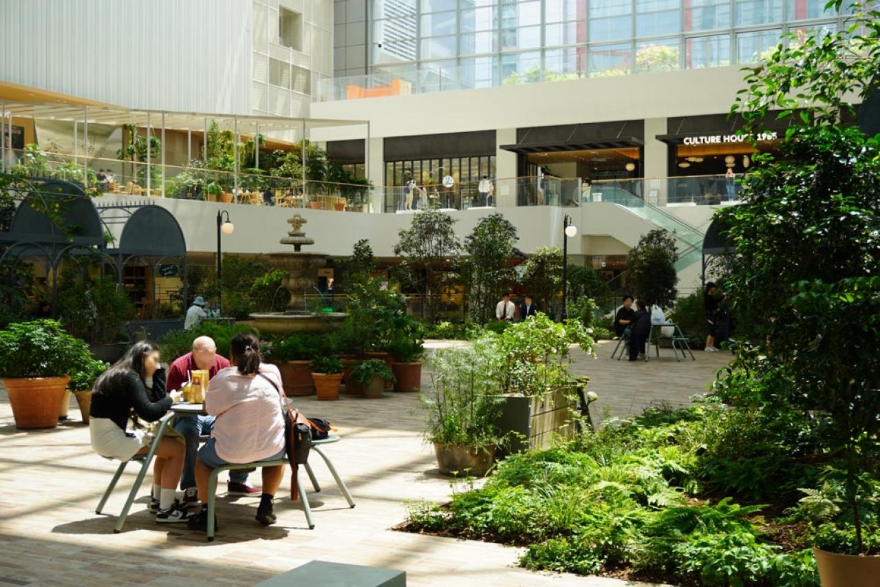 「涙の女王」クイーンズ百貨店の舞台となった汝矣島のザ・現代ソウルへ。スポンサーのメガ・コーヒーもチェック！（画像12）