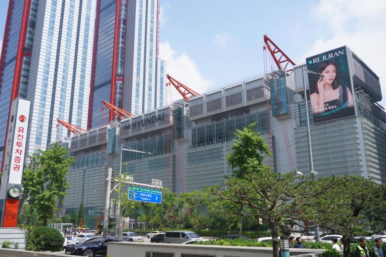 「涙の女王」クイーンズ百貨店の舞台となった汝矣島のザ・現代ソウルへ。スポンサーのメガ・コーヒーもチェック！（画像2）