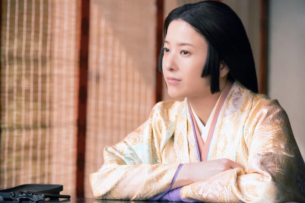 【光る君へ】藤原道長（柄本佑）への変わらぬ想いを伝える紫式部（吉高由里子）。二人は唇を重ね…（画像3）