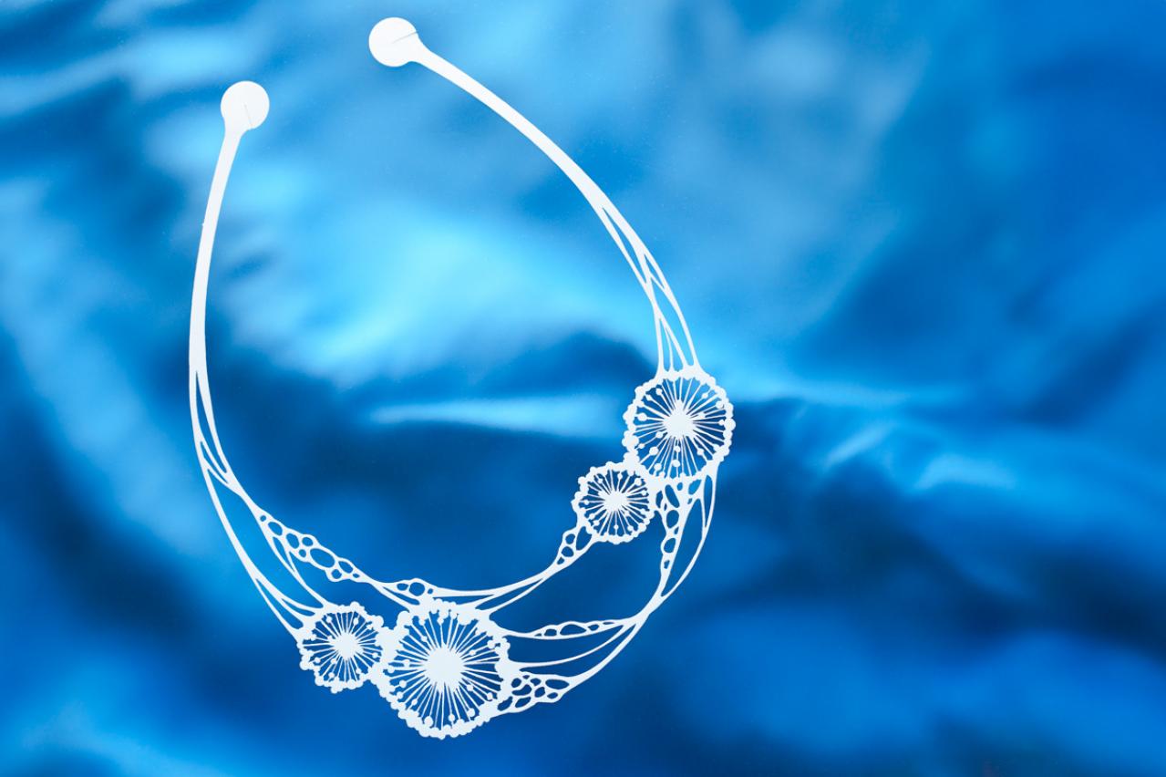 エレガントで軽くて、金属アレルギーの人にも対応。〝紙ってる“アクセサリー【8選】（画像5）