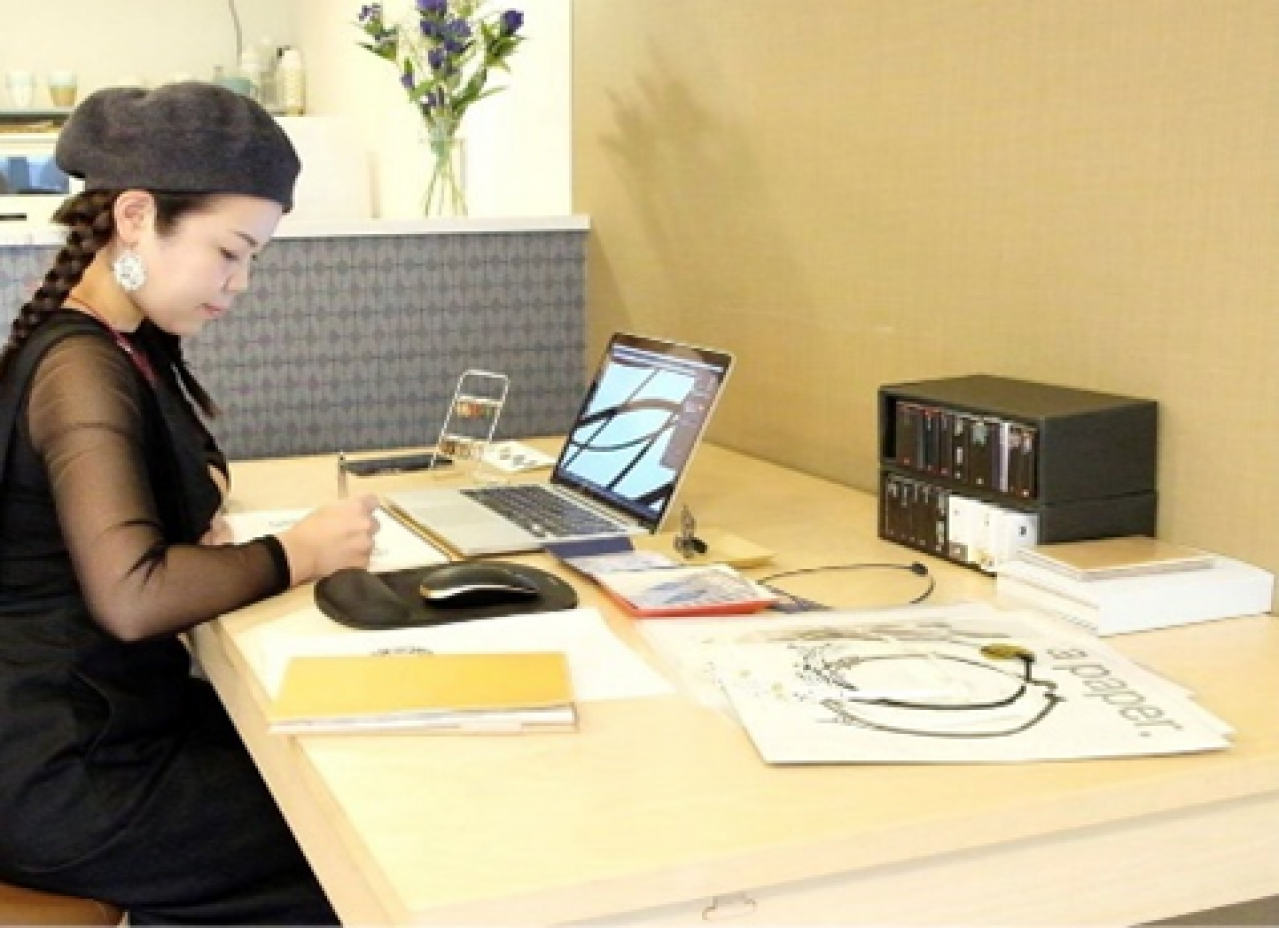 夏は紙（神）頼み！　超軽くて汗や水に強い、ノンアレルギーのペーパージュエリー（画像4）