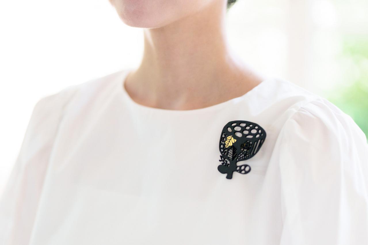 エレガントで軽くて、金属アレルギーの人にも対応。〝紙ってる“アクセサリー【8選】（画像10）