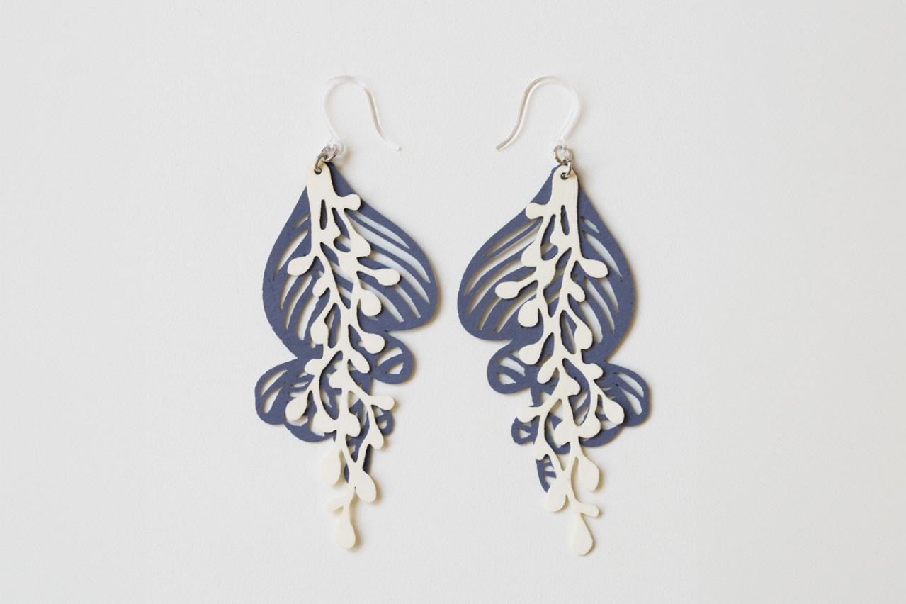 エレガントで軽くて、金属アレルギーの人にも対応。〝紙ってる“アクセサリー【8選】（画像4）