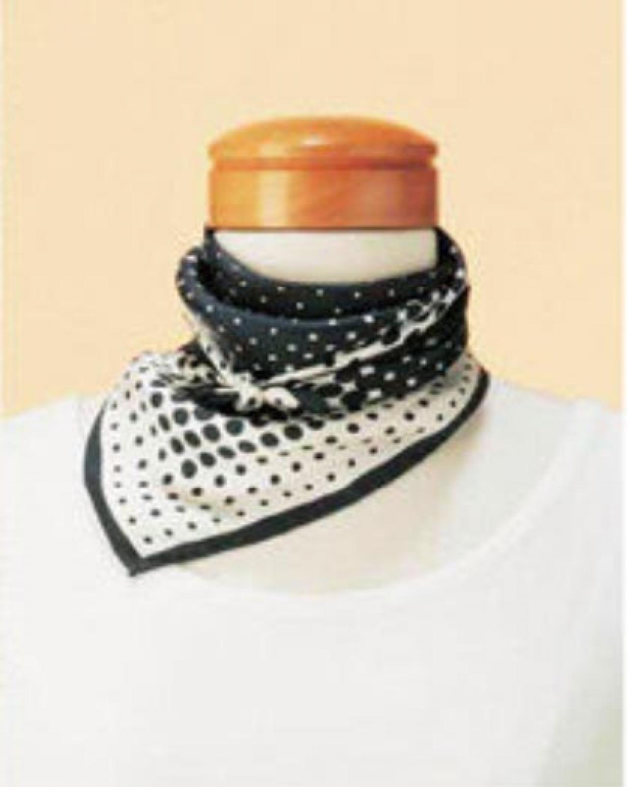 【小さめスカーフ】おしゃれに冷房対策！大人っぽい「カウボーイ」と「ツイスト結び」を解説（画像7）