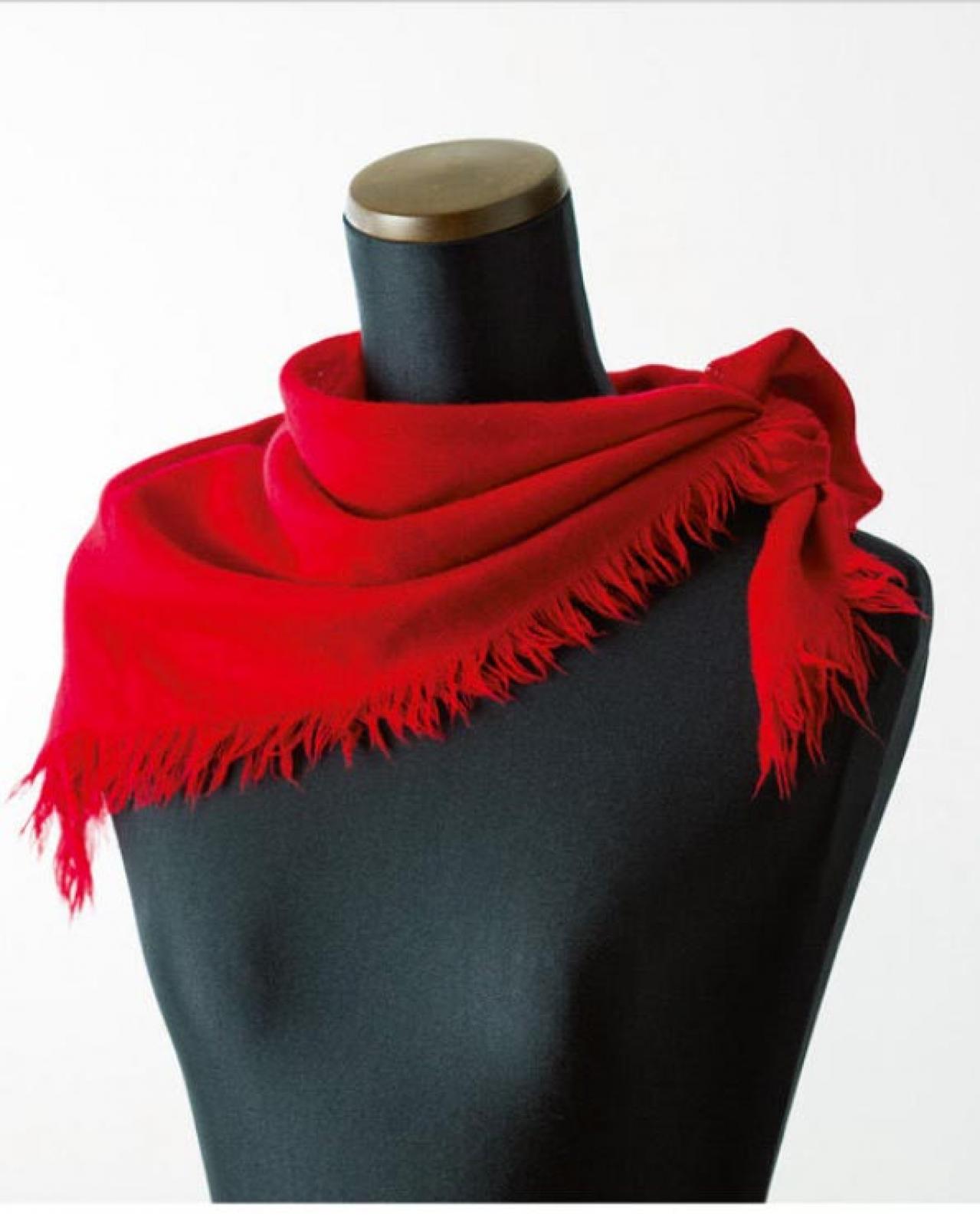 【小さめスカーフ】おしゃれに冷房対策！大人っぽい「カウボーイ」と「ツイスト結び」を解説（画像2）