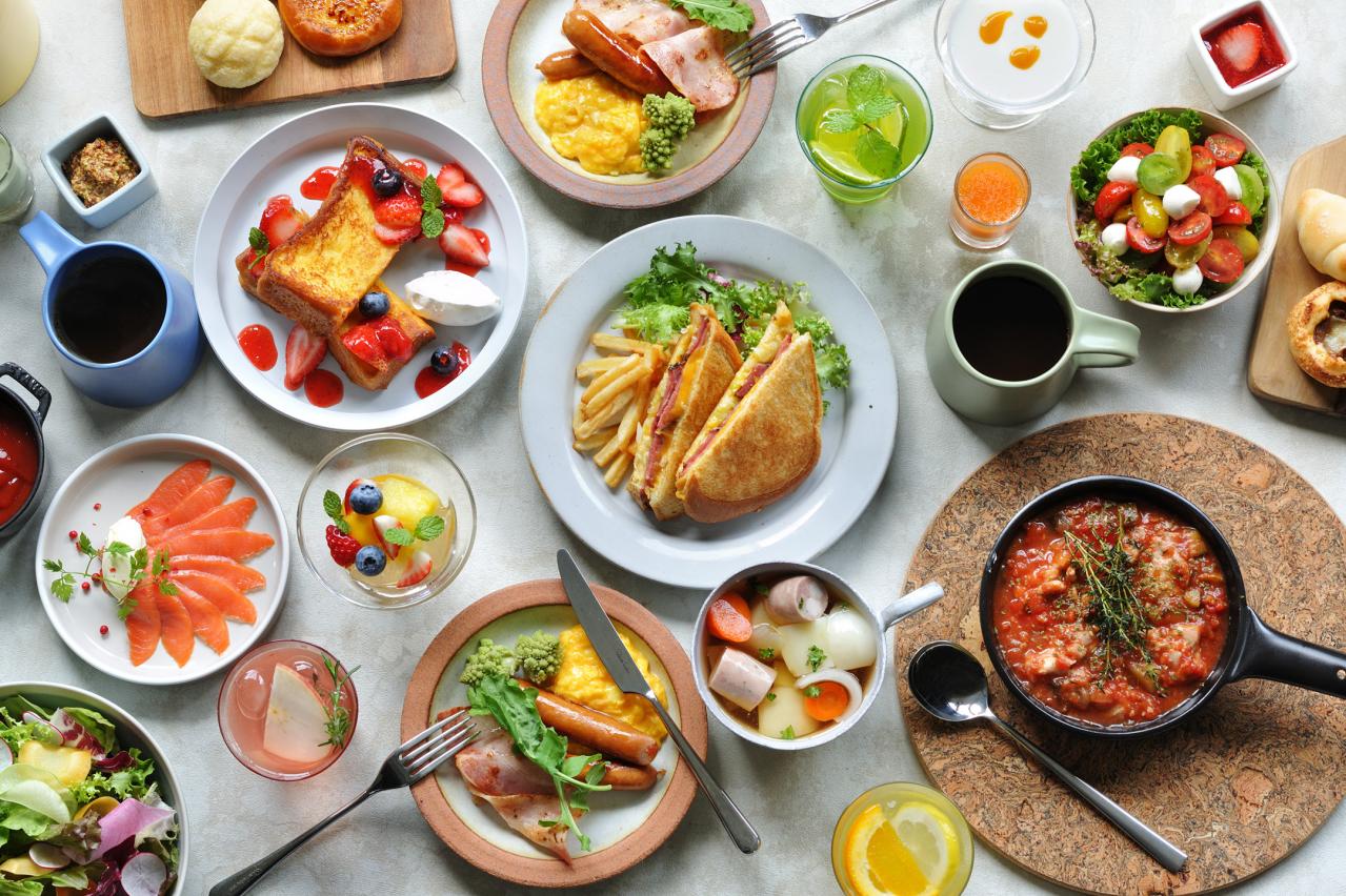 1．夜遅くや早朝でも食事を楽しめるレストラン