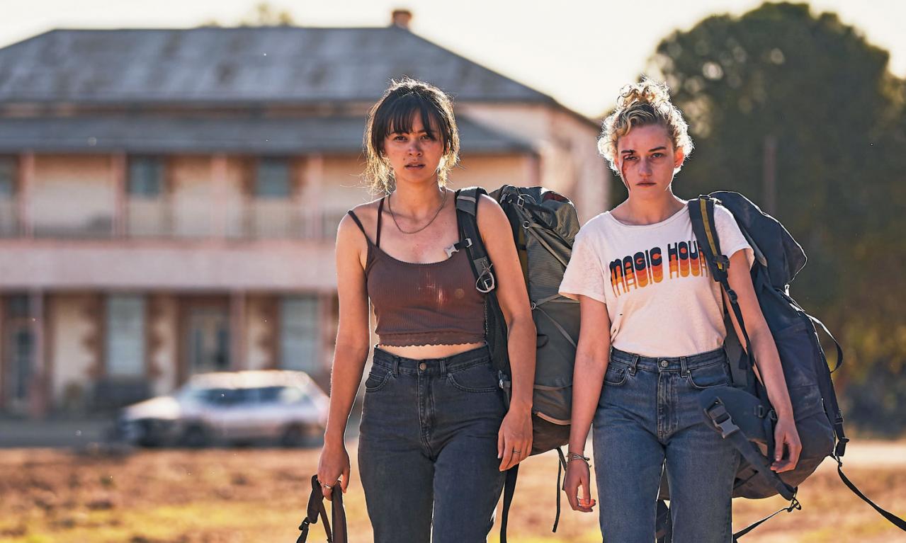 バイト中の数々の恐怖体験の先に、とんでもない結末が待っている!?『ロイヤルホテル』【中野翠のCINEMAコラム】（画像2）