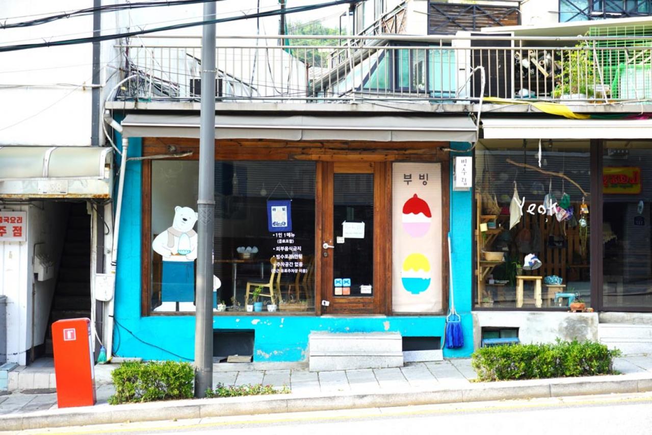 伝説の韓ドラ「コーヒープリンス1号店」のロケ地は今どうなっている？ ソウルの街並みが見下ろせる絶景カフェ（画像18）