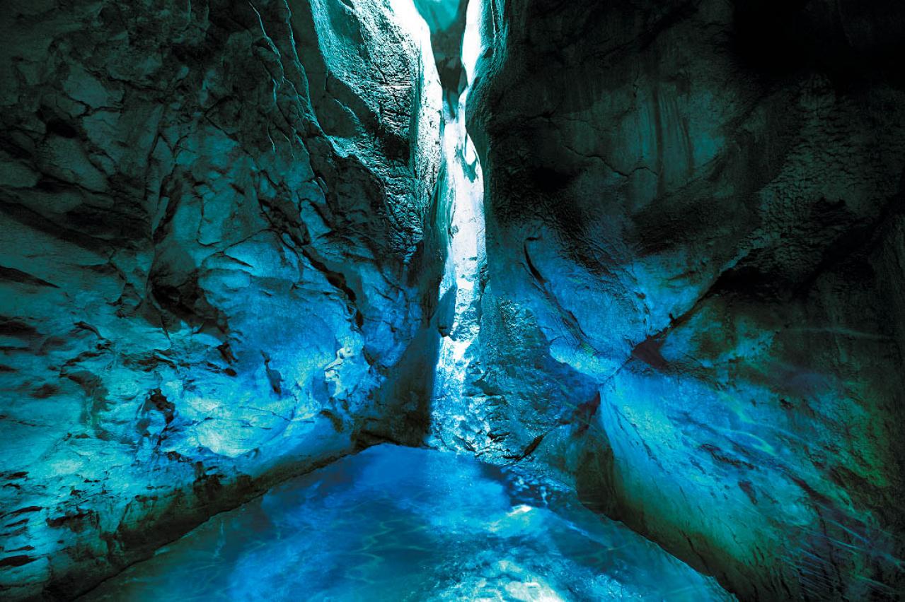 ひんやり・美しい【日本の鍾乳洞】4選｜旅のプロおすすめの真夏の避暑スポット（画像11）