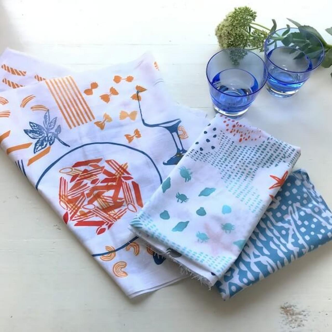 手ぬぐい専門店 にじゆら 神戸店 手拭いなど（神戸限定の柄あり）