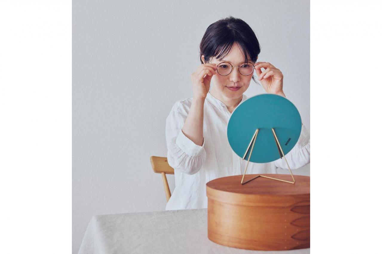  “仕事の日はめがね”にしたら、目がラクになった！…冨澤緑さんが新しく始めた7つのこと