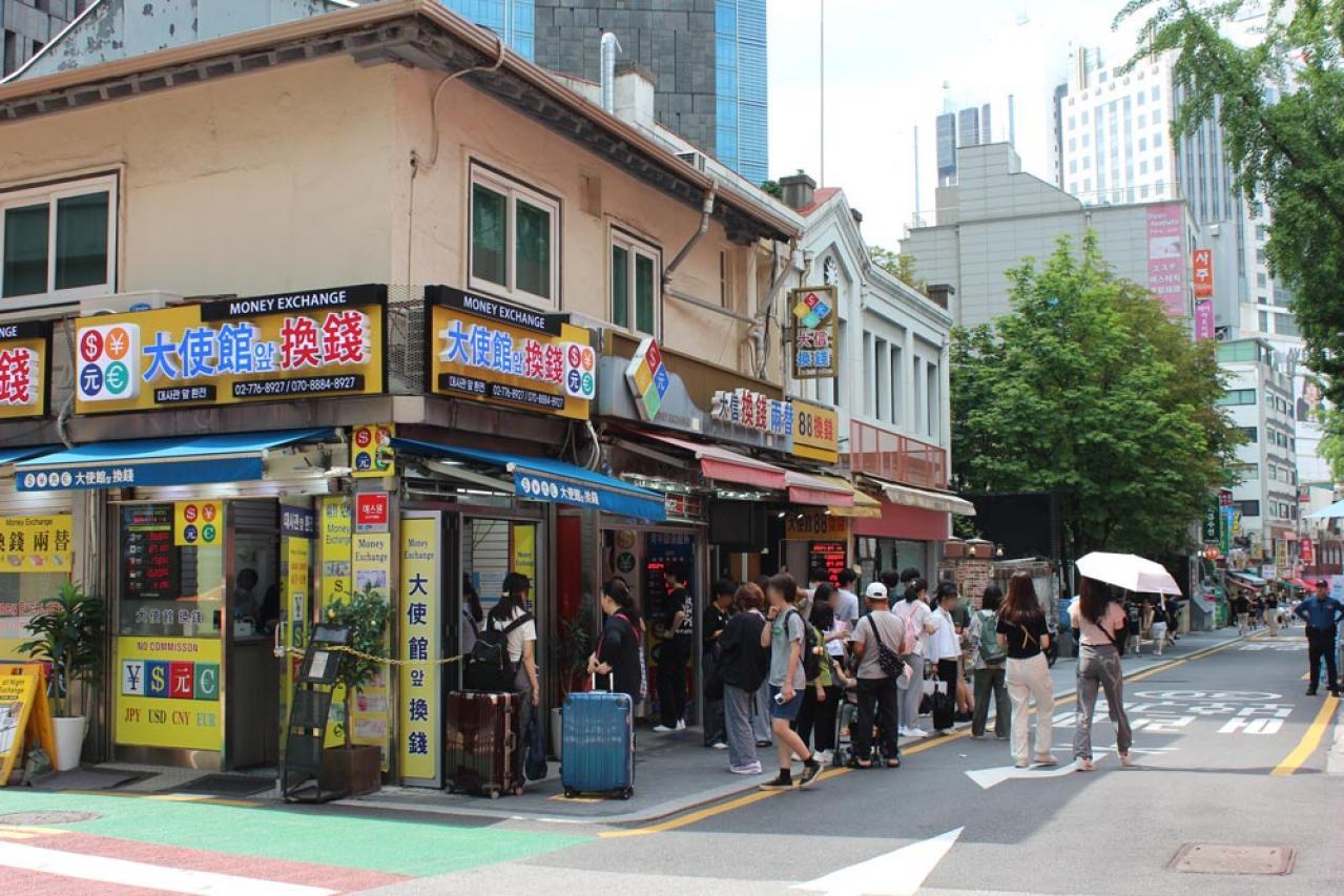 韓国旅行のマスト観光地【明洞】グルメもショッピングも大満足！ ニューオープン＆おすすめの両替所も（画像2）