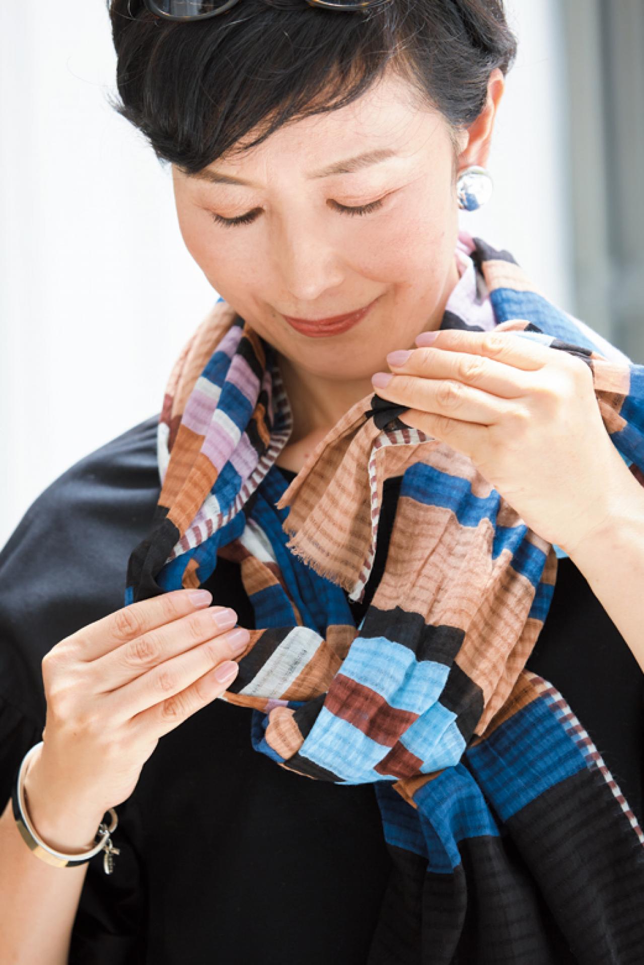 気温差対策に夏も秋も大活躍の【50代以上おすすめストール】はコレ！（画像11）