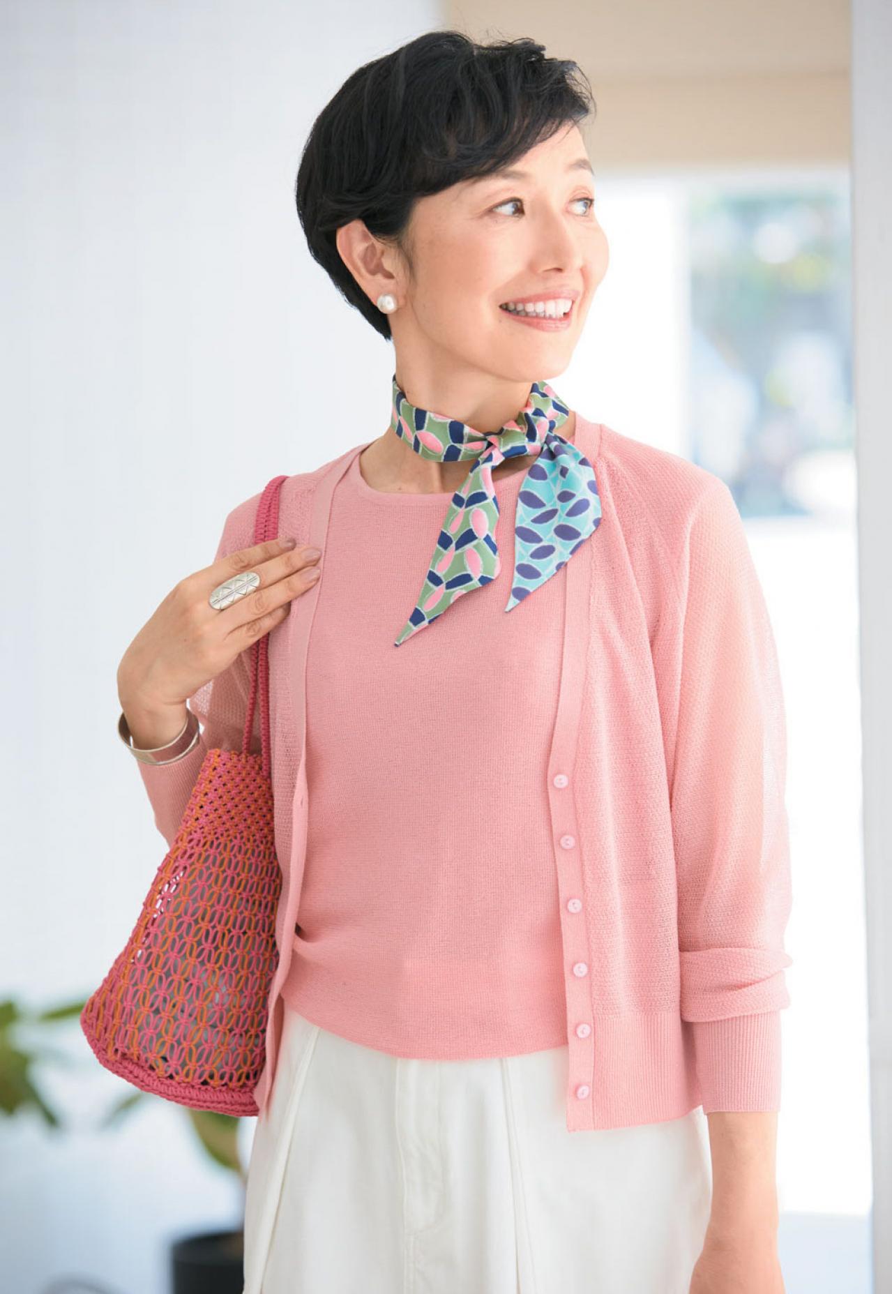 つければアクセサリー並みのおしゃれ効果【50代以上におすすめスカーフ】はコレ！（画像6）