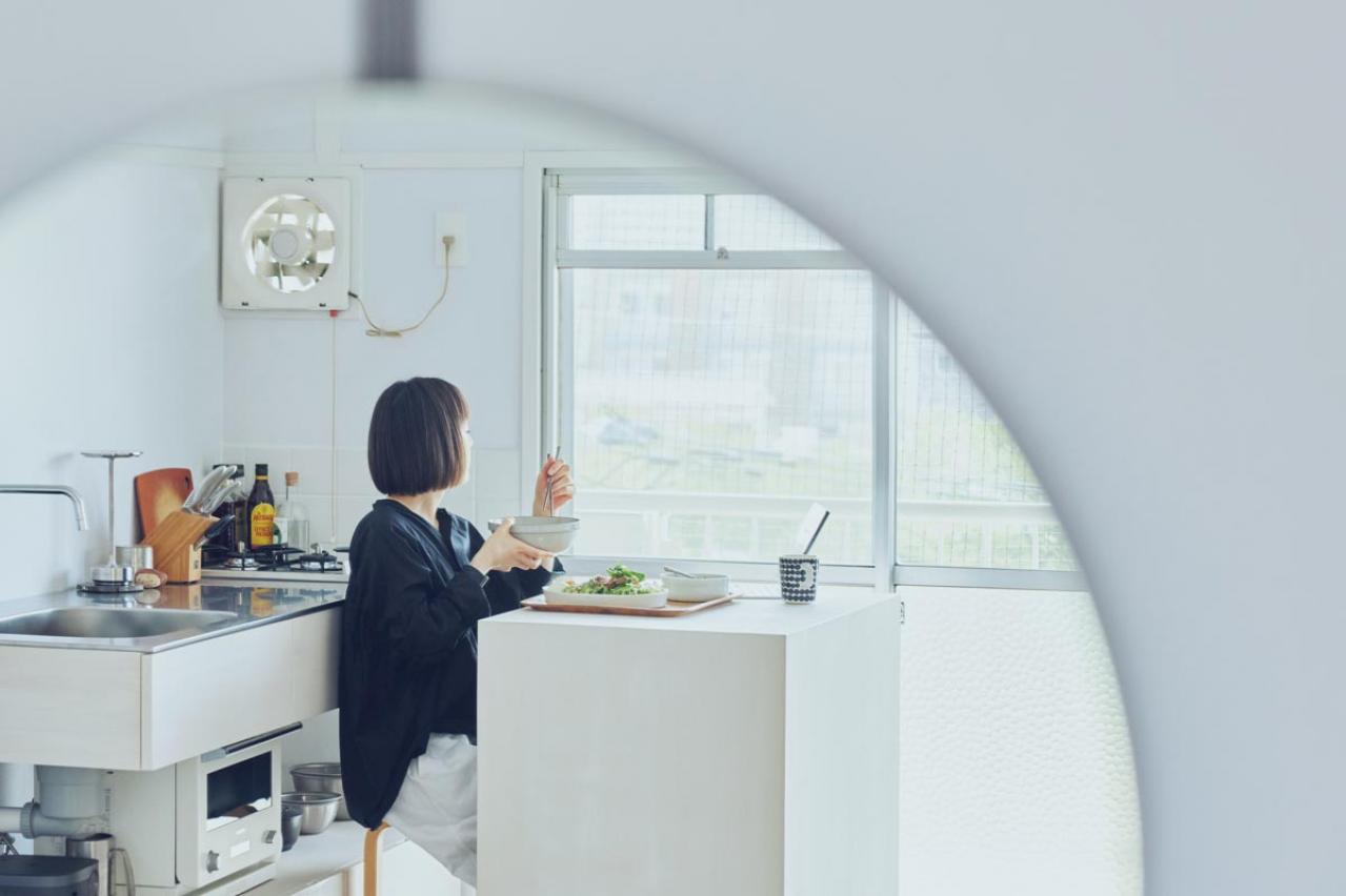 地震をきっかけに【捨て活】を始めたインスタグラマー。普通はあるはずの扉が無い家とは？