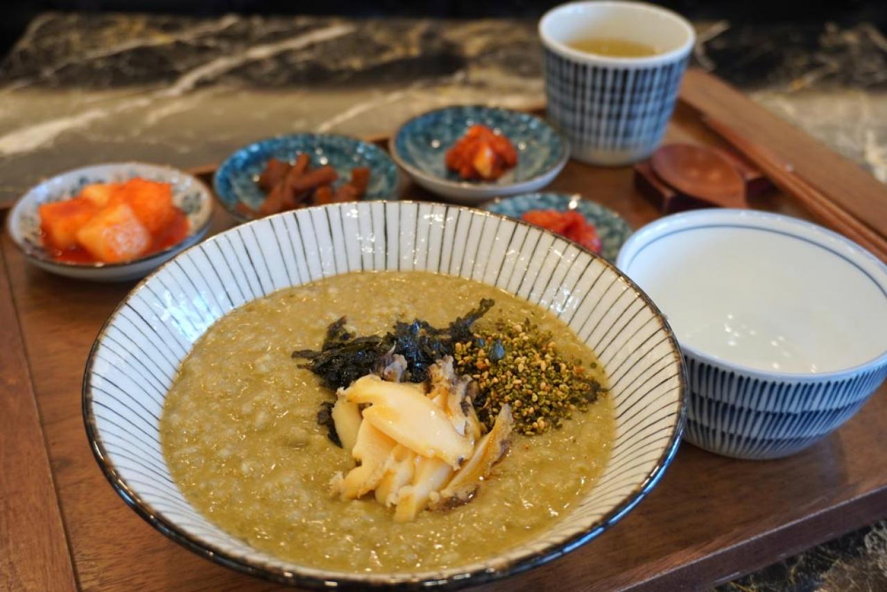 【最新】韓国・ソウルで現地ライターが見つけた穴場朝食＆カフェスポットとは？｜アワビ粥と話題のソスンラギル（画像3）