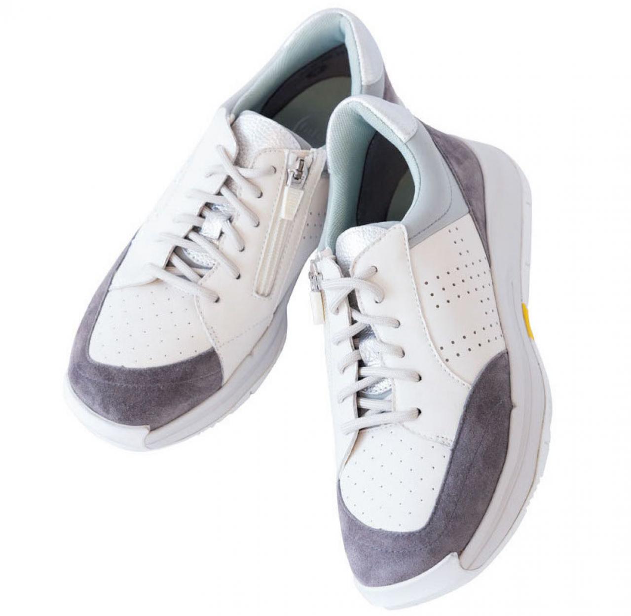 旅がより快適になる【50代からの靴とバッグ】とは？ スタイリスト岡部久仁子さんがアドバイス（画像4）