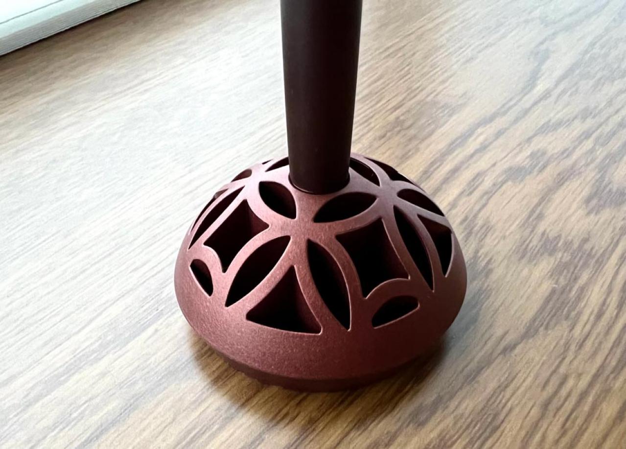 スタイリッシュな筆記具【スタンド付きボールペン】自宅で使っても快適！（画像5）