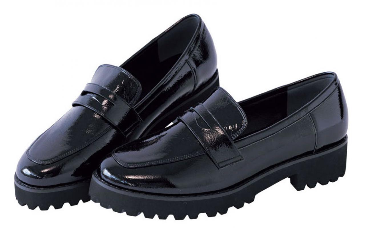 旅がより快適になる【50代からの靴とバッグ】とは？ スタイリスト岡部久仁子さんがアドバイス（画像8）