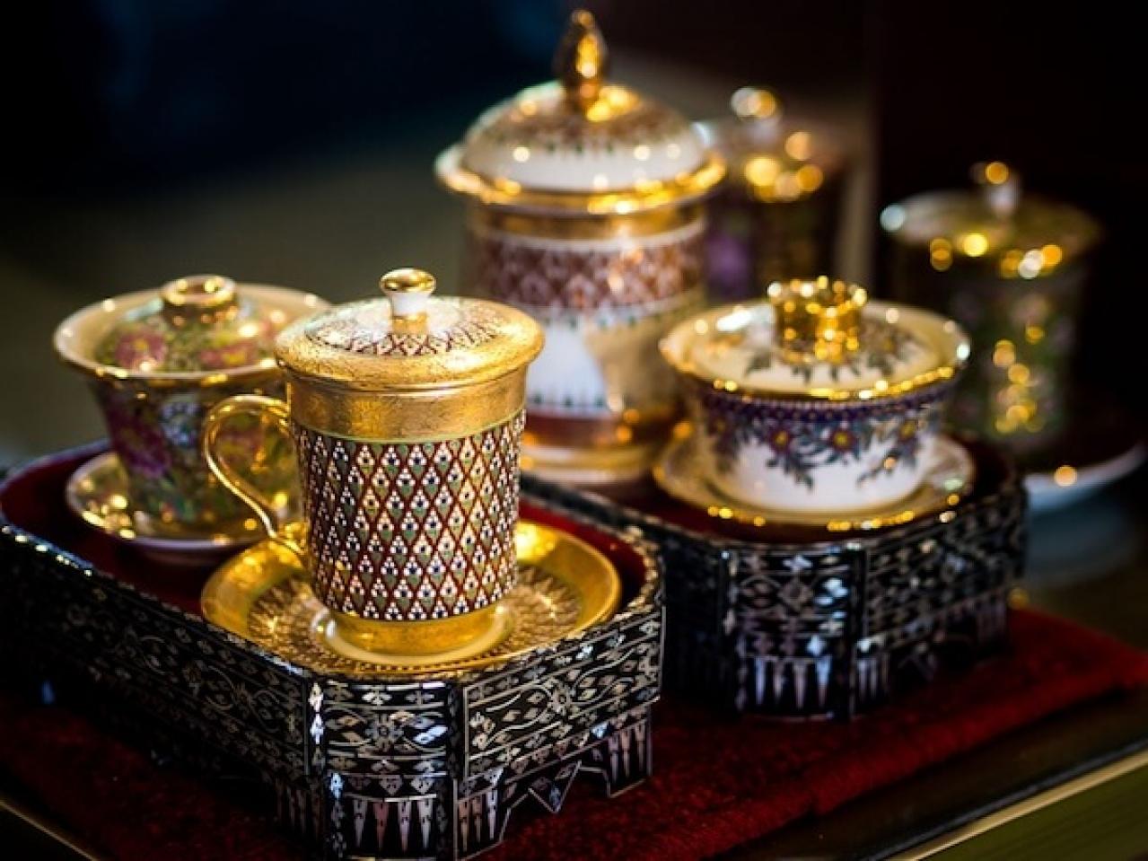 ベンジャロンの食器