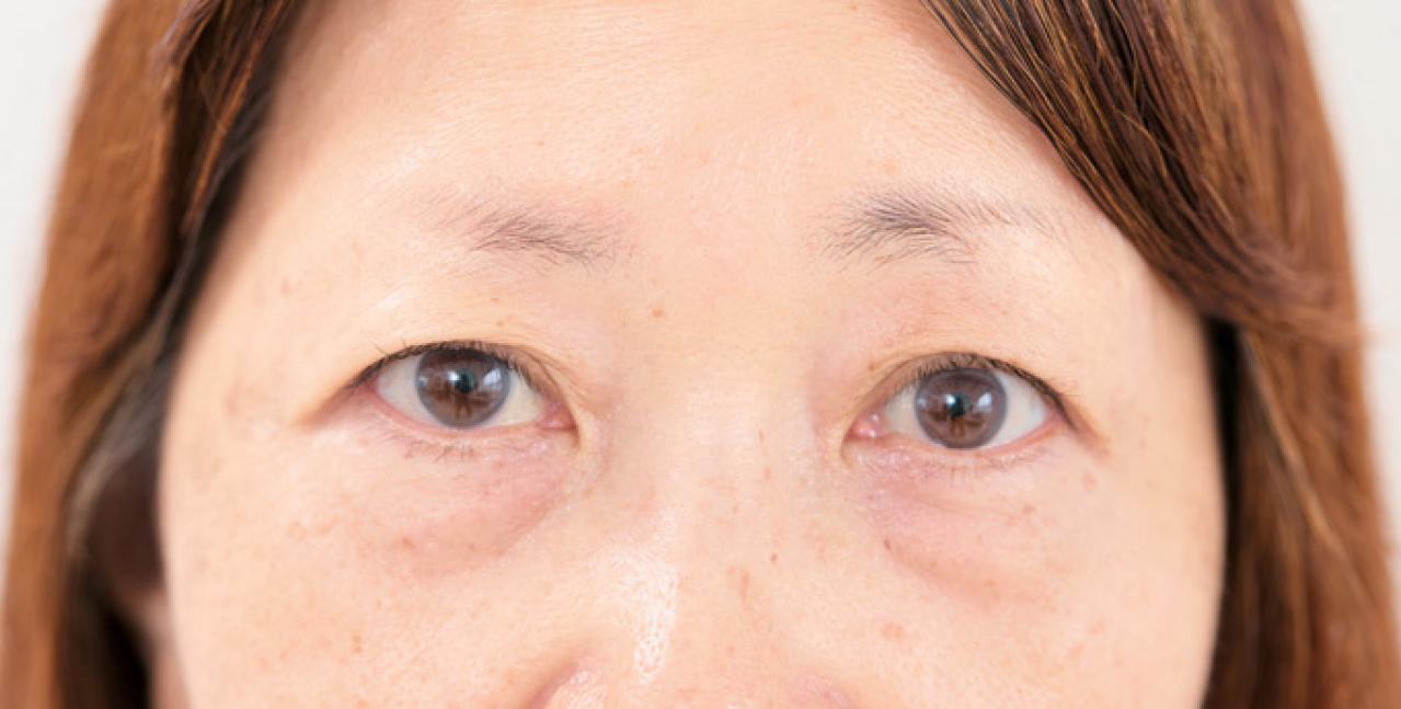 60代の【左右差のある眉】どう描けばよい？ ヘアメイク職人化け子のアドバイスがすごい！ ［後編］（画像4）