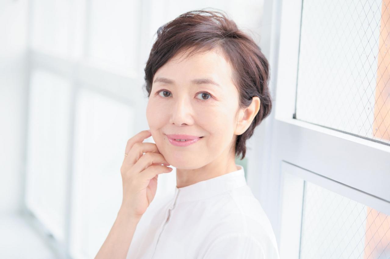 人気ヘアメイク職人【化け子さん】 大人の目元を自然にぱっちり見せる【アイライナー】とは？［後編］