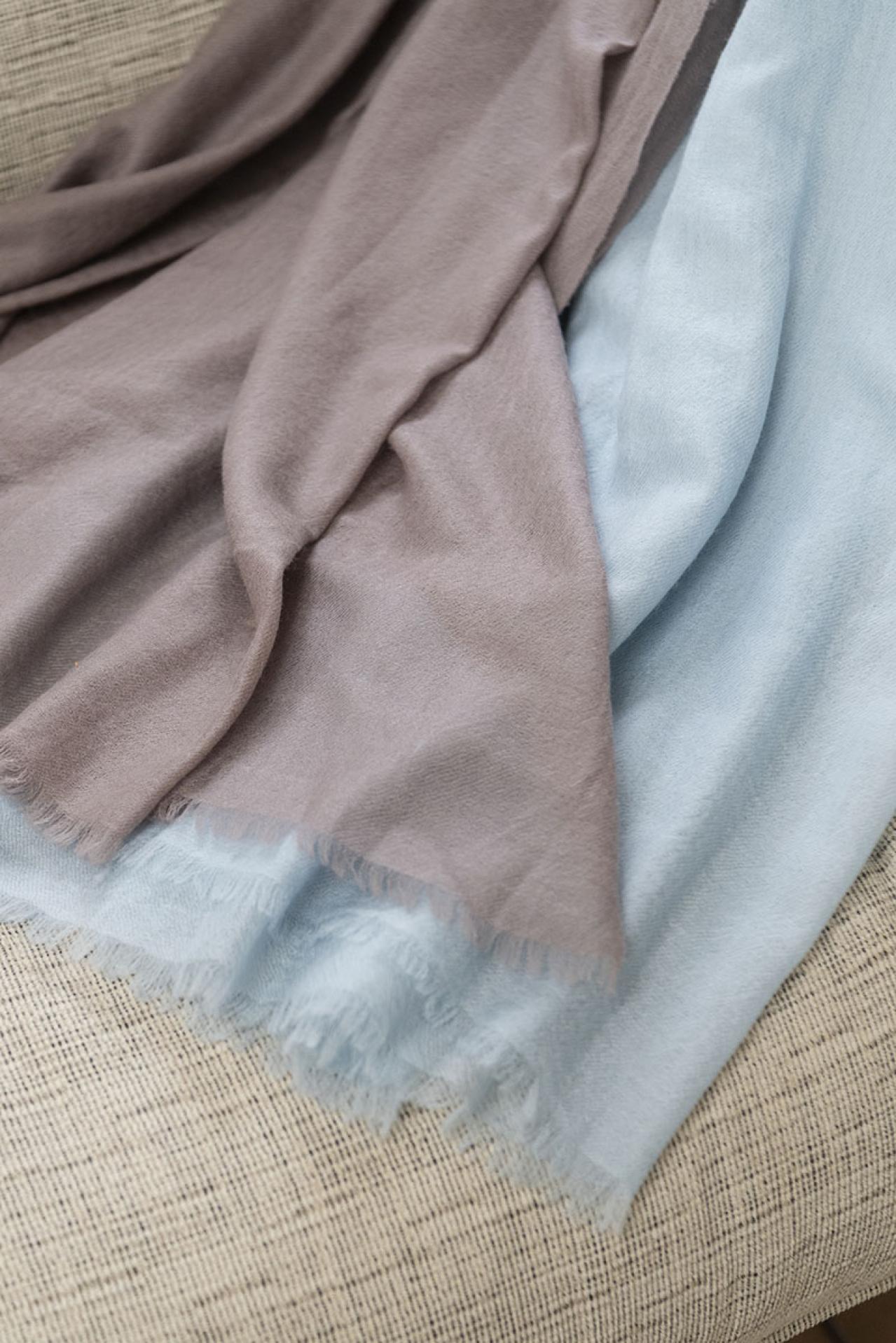 スタッフ「私も買いたい！」の声多数【ストール＆セーター】極上の肌触り・体型カバーも可能（画像11）