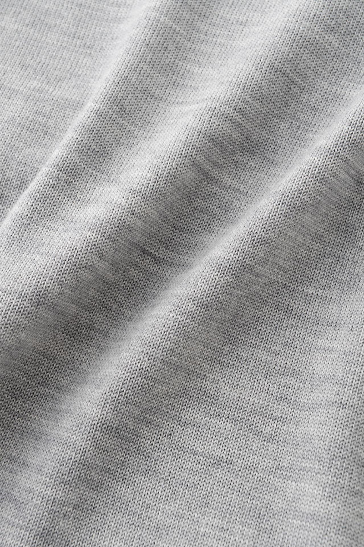 スタッフ「私も買いたい！」の声多数【ストール＆セーター】極上の肌触り・体型カバーも可能（画像3）