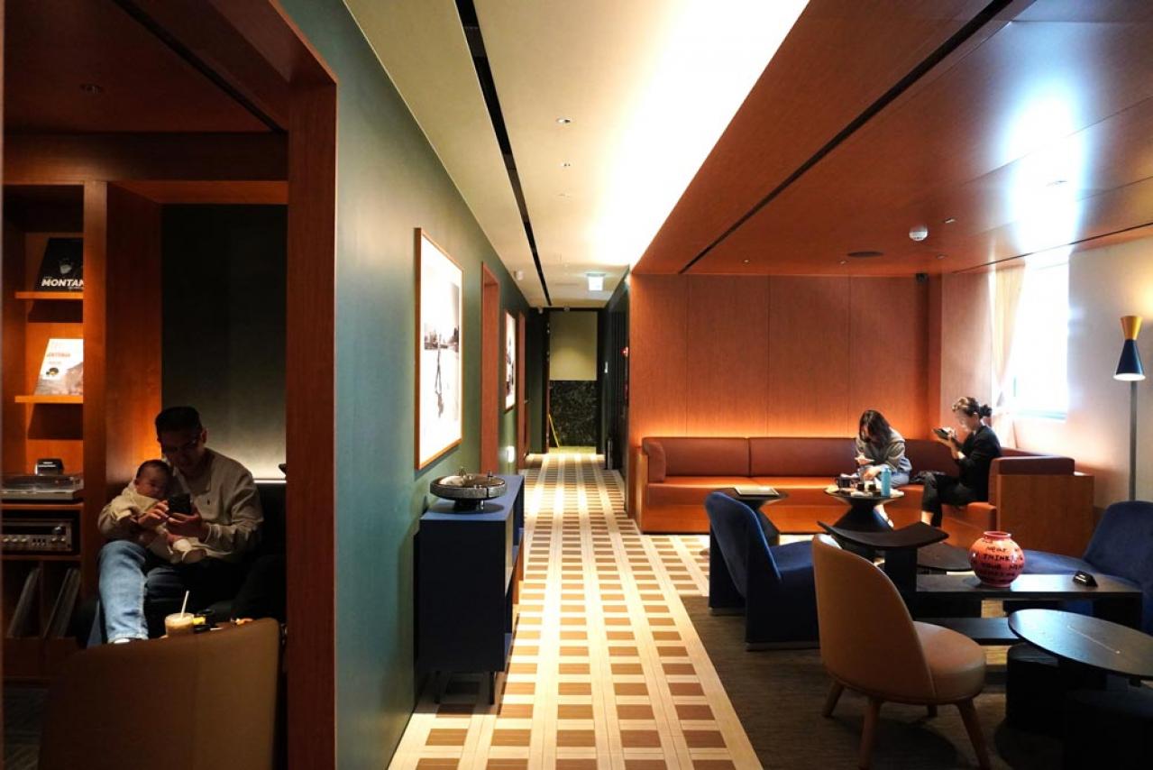 東大門の近くにオープン【スターバックスのラウンジカフェ】は韓ドラの邸宅のよう！【東大門】の街の様子もレポート（画像8）