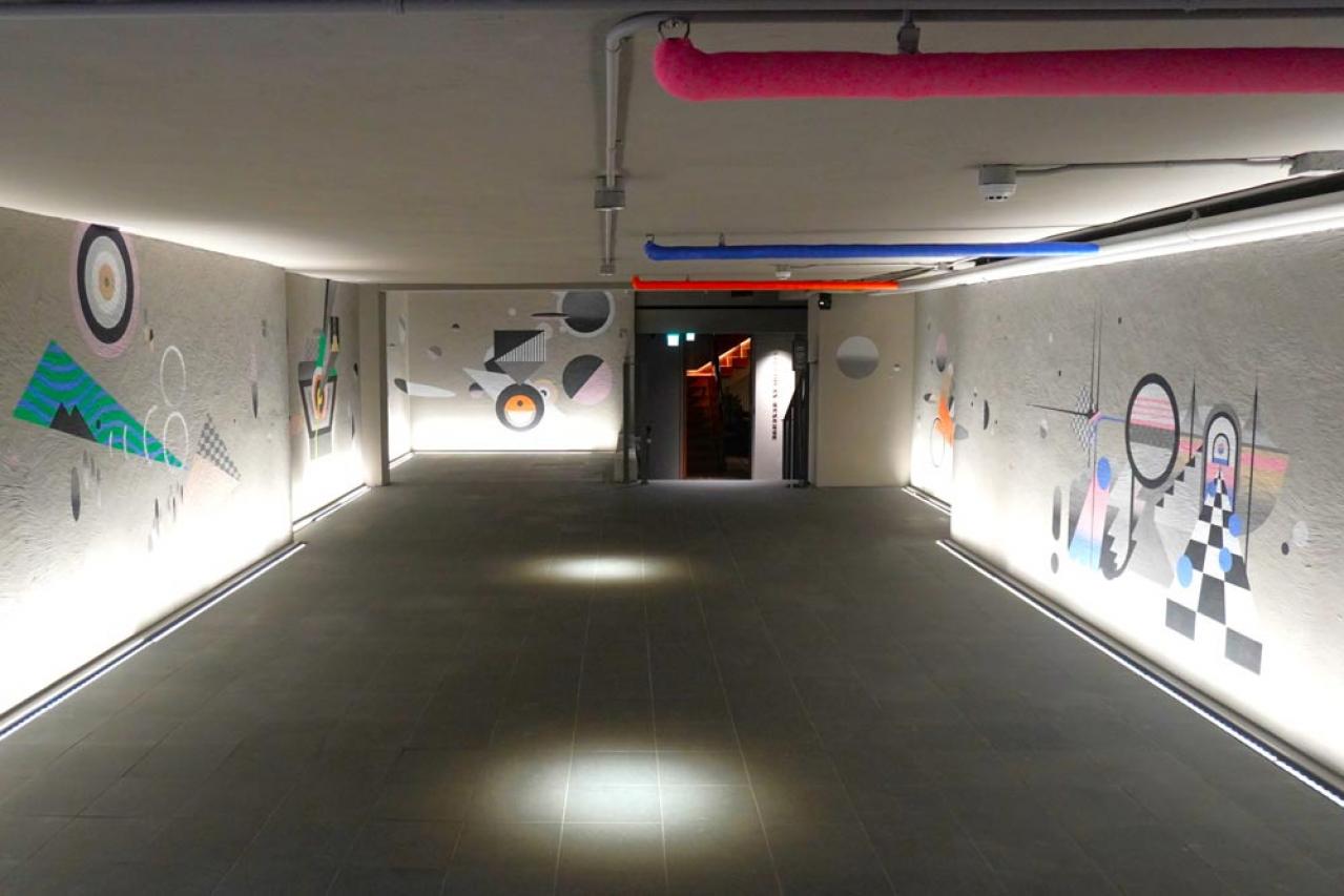 東大門の近くにオープン【スターバックスのラウンジカフェ】は韓ドラの邸宅のよう！【東大門】の街の様子もレポート（画像4）